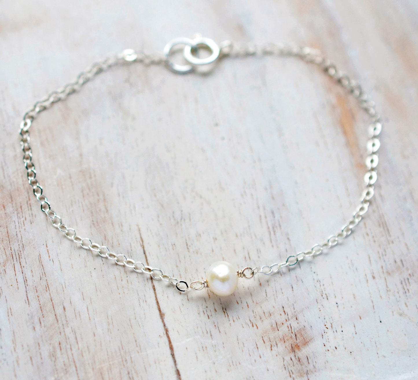 White Freshwater Pearl Bracelet