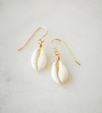 Cowrie Shells: History & Meaning – GEMNIA
