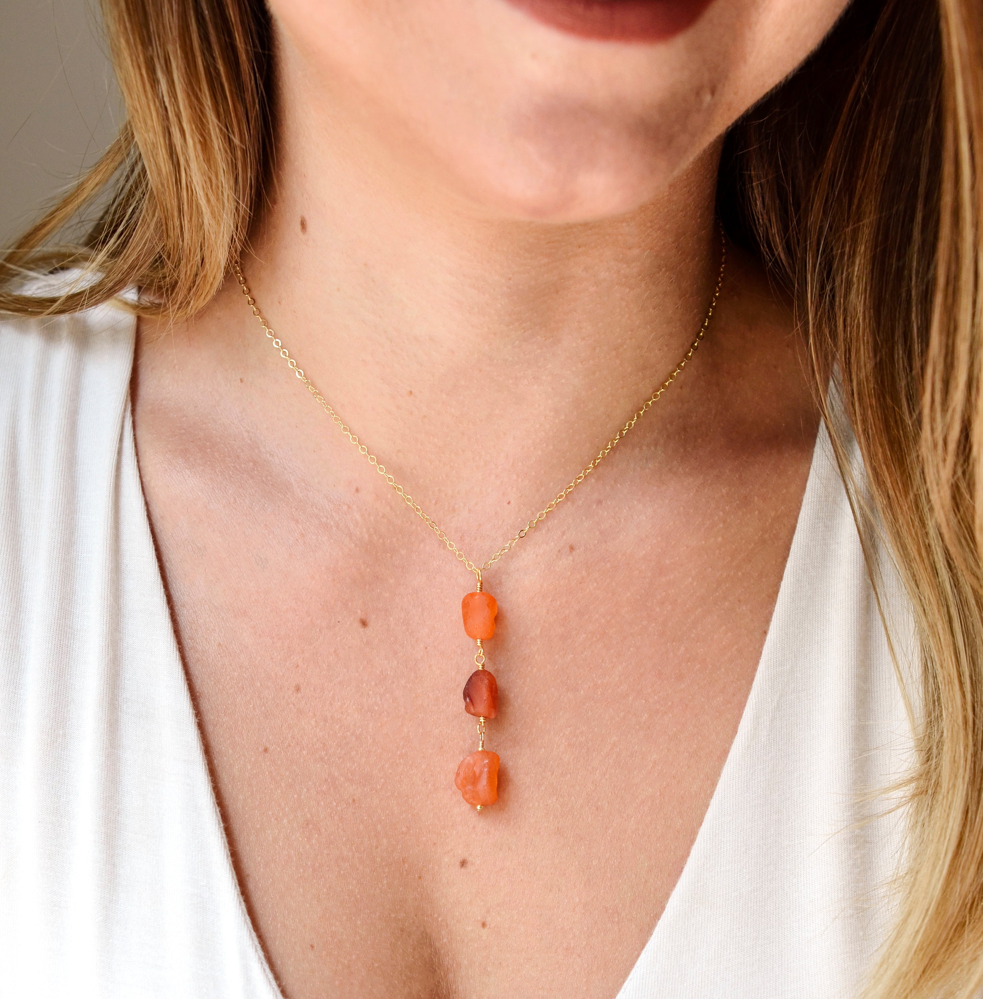 Gold deals carnelian pendant